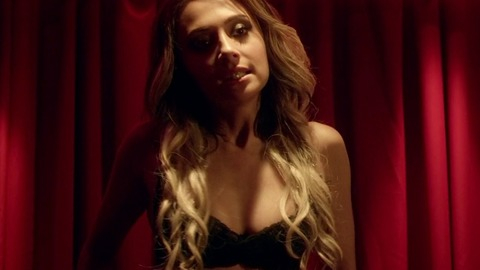 Pic: Klariza Clayton in Lovesick