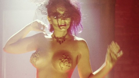Pic: Vivian Kyle in SiREN