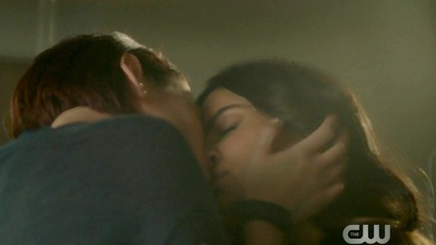 Pic: Chyler Leigh in Supergirl