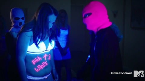 Pic: Jaclyn Jasgur in Sweet/Vicious (2016-2017)