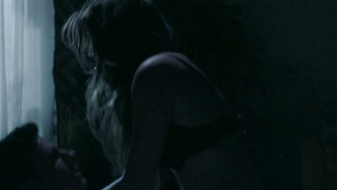 Pic: Peyton List in Frequency