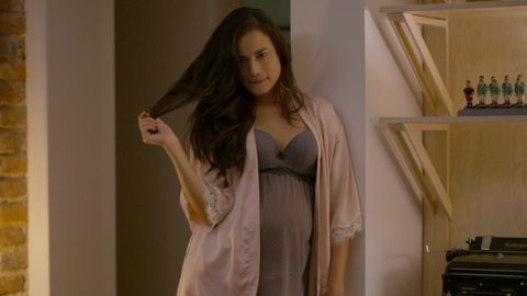 Pic: Frida Astrid in Club de Cuervos