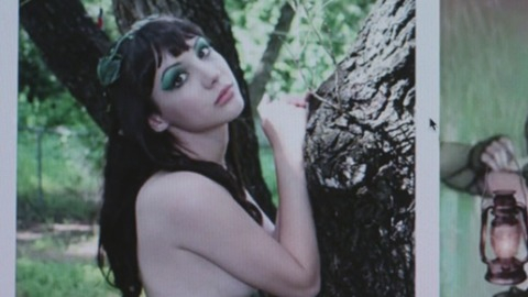 Pic: Hannah Marks in Slash