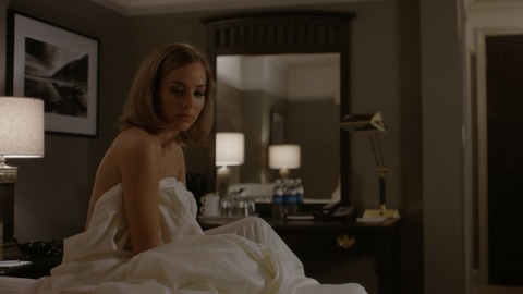 Pic: MacKenzie Porter in Travelers