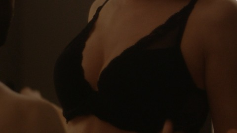 Pic: MacKenzie Porter in Travelers