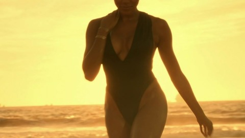 Pic: LeToya Luckett in Rosewood