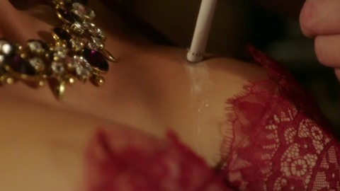 Pic: Scarlett Archer in The Royals