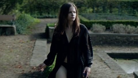 Pic: Jasna Fritzi Bauer in Axolotl Overkill