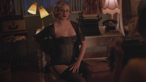 Pic: Lili Reinhart in Riverdale