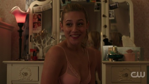 Pic: Lili Reinhart in Riverdale (2017-2023)