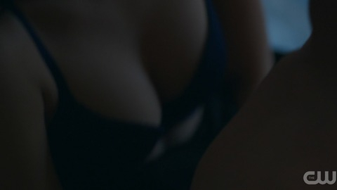 Pic: Camila Mendes in Riverdale