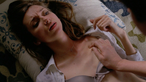 Pic: Lauren Lapkus in Crashing