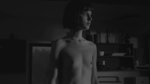 Pic: Michalina Olszańska in I, Olga