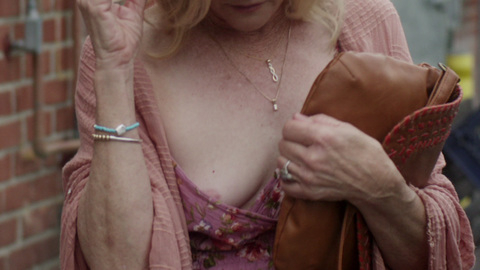 Pic: Nancy Youngblut in Love