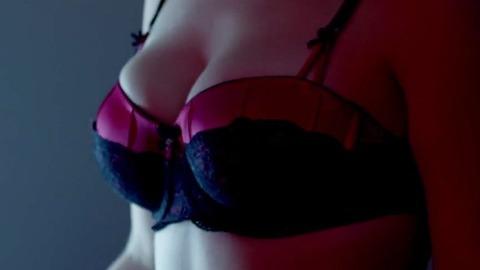 Pic: Stephanie Booty in Snatch