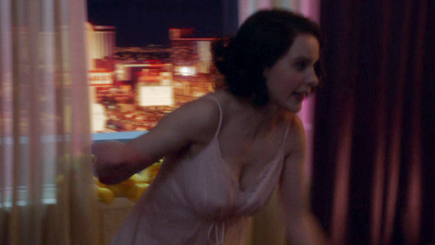 Pic: Rachel Brosnahan in The Marvelous Mrs. Maisel