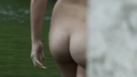 Pic: Maika Monroe in Bokeh