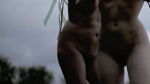 Pic: Julie Hays in Ovum