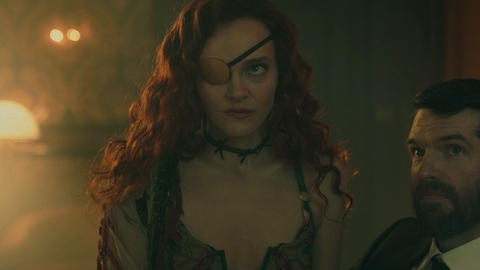 Pic: Madeline Brewer in The Handmaid's Tale (2017)