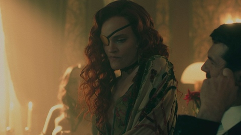 Pic: Madeline Brewer in The Handmaid's Tale (2017)