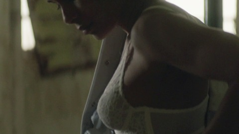 Pic: Freida Pinto in Guerrilla