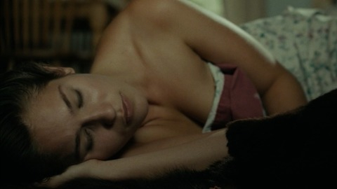 Pic: Lola Kirke in AWOL