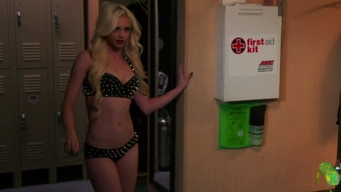 Pic: Chloe Crawford in Dice (2016)