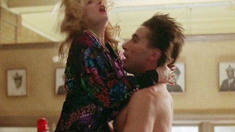 Pic: Jennifer Jason Leigh in Backdraft