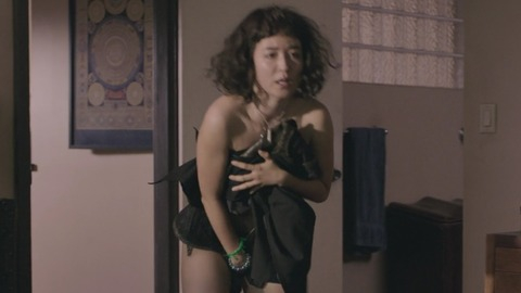 Pic: Maya Erskine in Casual