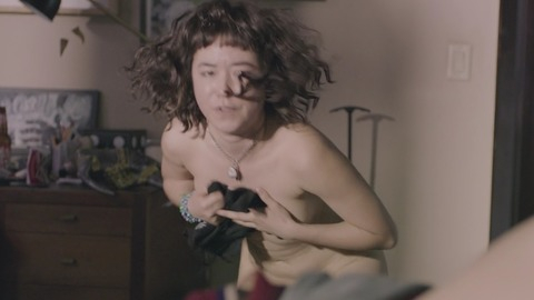 Pic: Maya Erskine in Casual