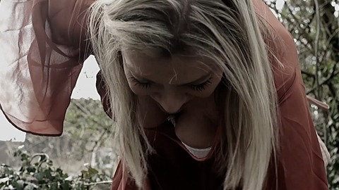 Pic: Victoria Thomas in Abduction