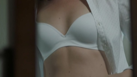 Pic: Claire van der Boom in Pulse