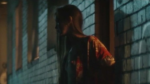 Pic: Lara Schwerdt in Skinford