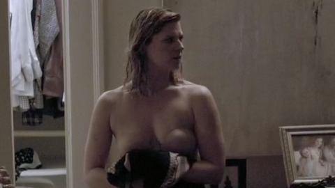 Pic: Lindsay Anne Williams in Demons (2017)