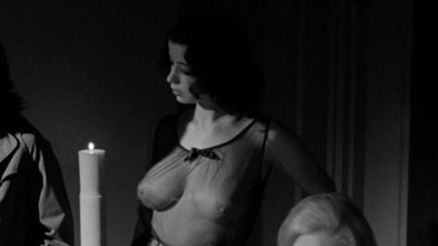 Pic: Helena Clayton in Red Roses of Passion