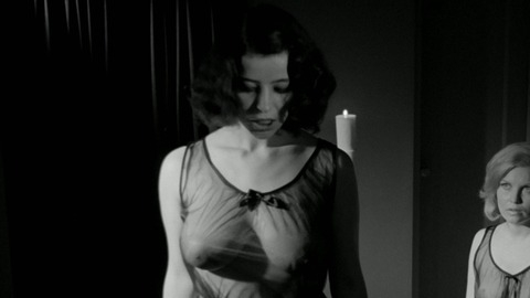 Pic: Helena Clayton in Red Roses of Passion