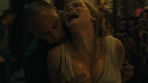 Pic: Jennifer Lawrence in mother!