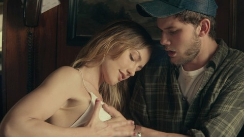 Pic: Minka Kelly in The World Made Straight (2015)