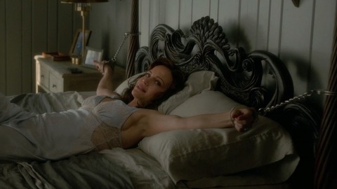 Pic: Carla Gugino in Gerald's Game