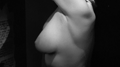Pic: Marianne Prevost in Vibrations