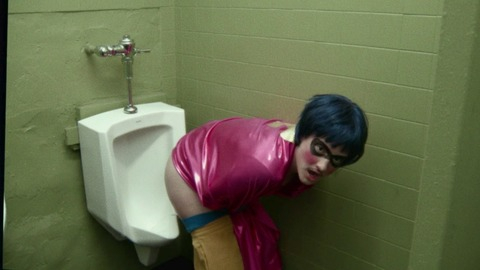 Pic: Grace Van Patten in The Meyerowitz Stories (New and Selected)