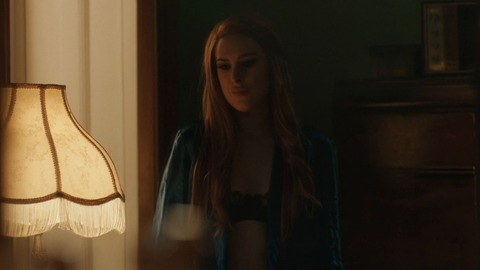 Pic: Rumer Willis in Hello Again