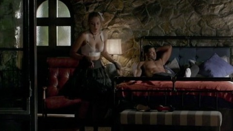 Pic: Elizabeth Gillies in Dynasty