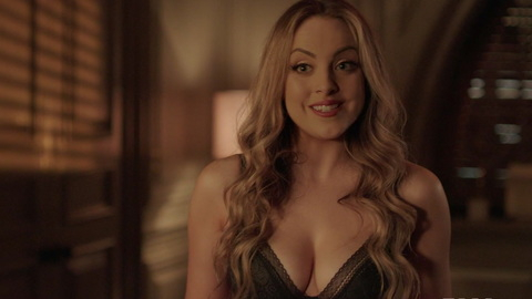 Pic: Elizabeth Gillies in Dynasty