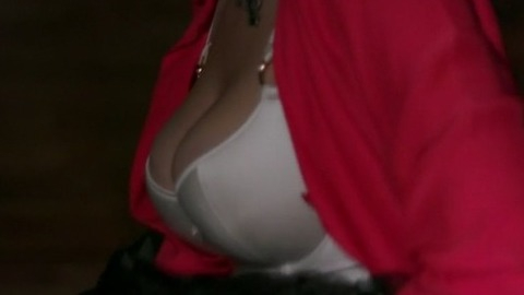 Pic: Elizabeth Gillies in Dynasty