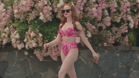Pic: Madelaine Petsch in Riverdale