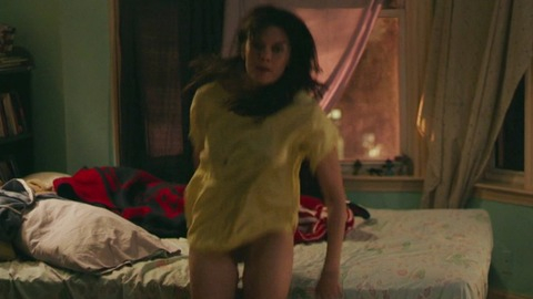 Pic: Frankie Shaw in SMILF