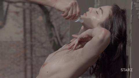 Pic: Christina Ionno in Nude