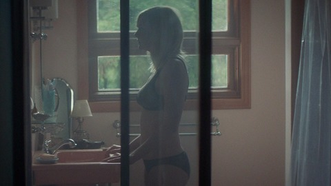 Pic: Kirsten Dunst in Woodshock