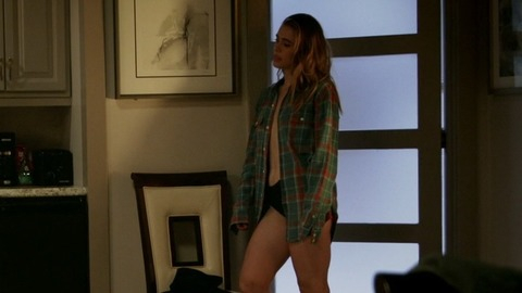 Pic: Melissa Roxburgh in Valor